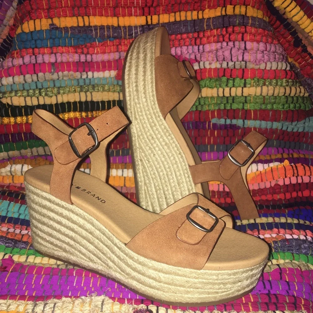 Lucky Brand suede upper